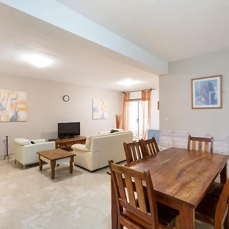 Apartment San Pawl
